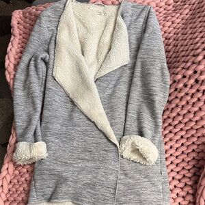UGG Women's Heather Gray and Cream Cardigan